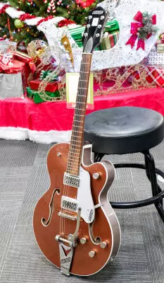 Gretsch Guitars - G6118T Players Edition Anniversary Hollow Body with String-Thru Bigsby - Two-Tone Copper Metallic/Sahara Metallic 2